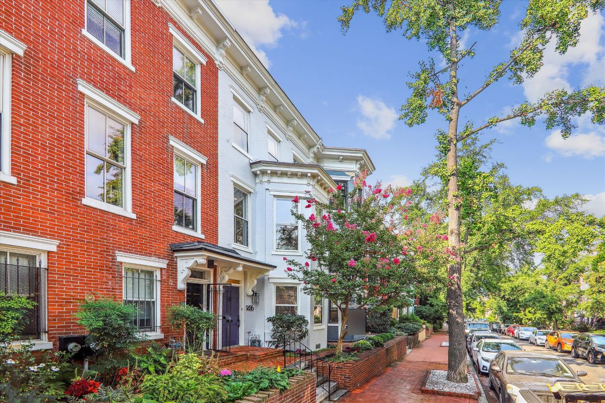 1436 Corcoran Street NW, Washington, District Of Columbia 20009, 4 Bedrooms Bedrooms, ,3 BathroomsBathrooms,Single Family Home,Active Listings,Corcoran Street,1096