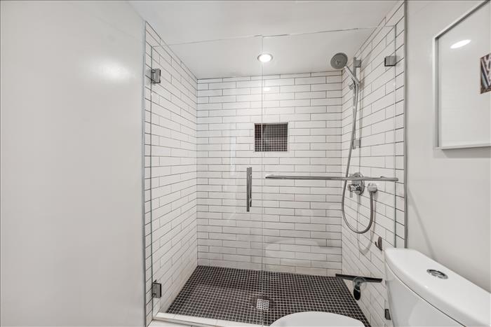 1916 17th Street NW, Washington, District Of Columbia 20009, 1 Bedroom Bedrooms, ,1 BathroomBathrooms,Condominium,Active Listings,The Wardman,17th Street,1,1087